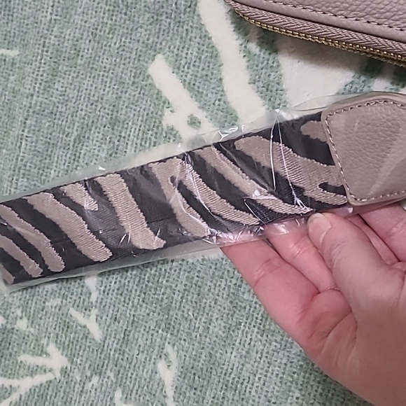 Nwob joy mangano wallet - Picture 3 of 4